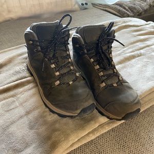 Keen Women’s Terradora Leather Hiking Boots